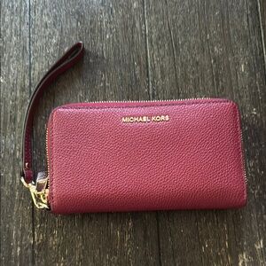 Michael Kors Berry Wristlet Clutch